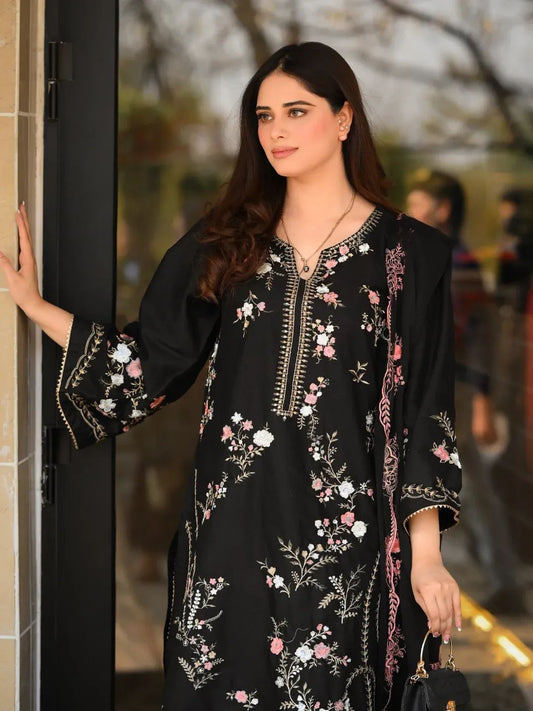 Haniya Embroidered 3PC- Lawn