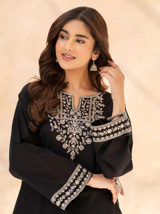Sumiya Embroidered 2PC