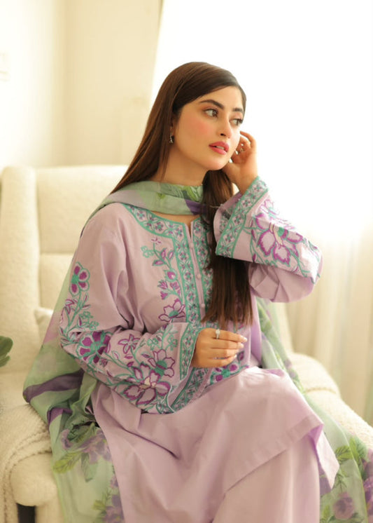 KANEEZ EMBROIDERED 3PC