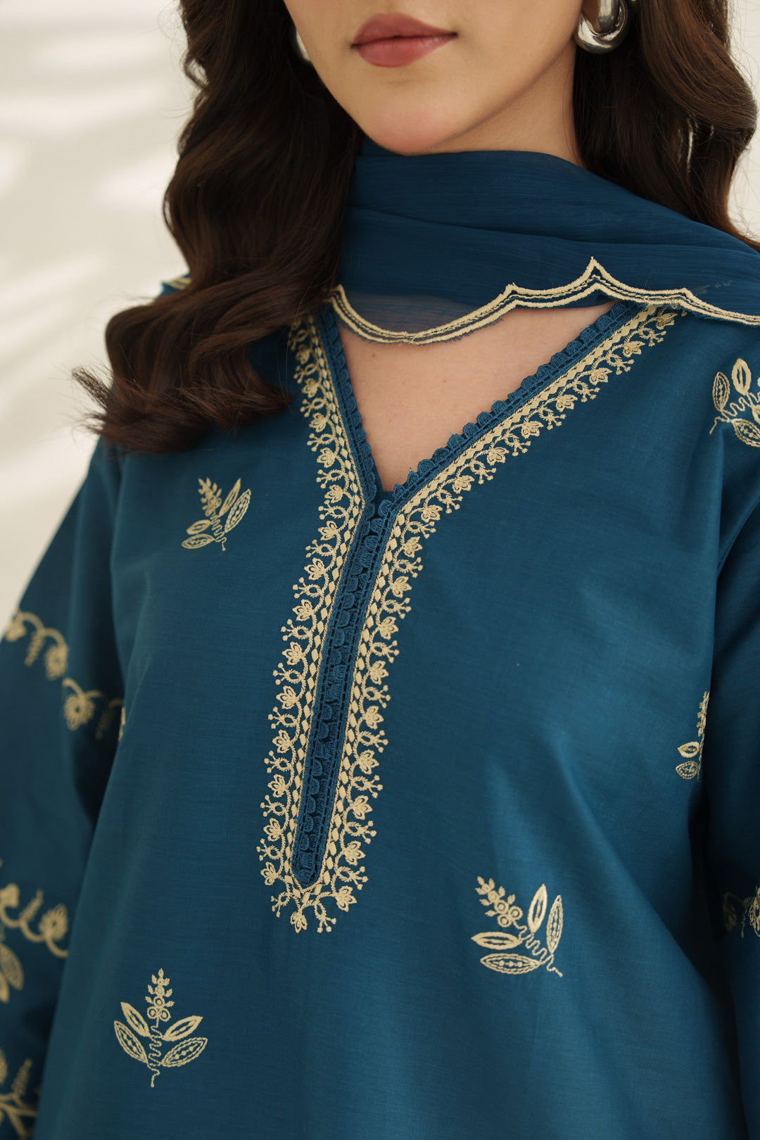 URWA EMBROIDERED 3PC