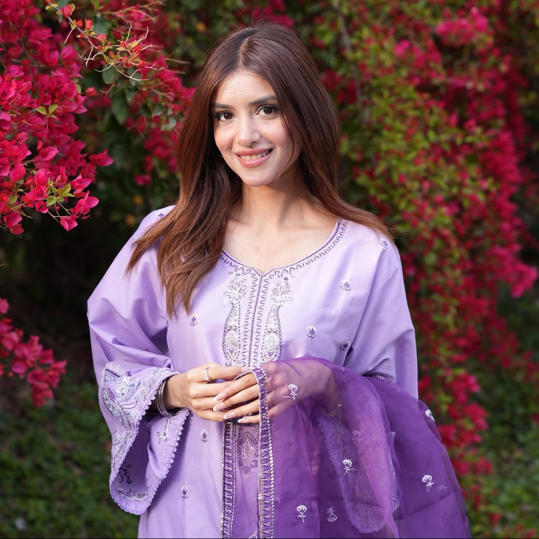 Naaz Embroidered -3pc - Lawn