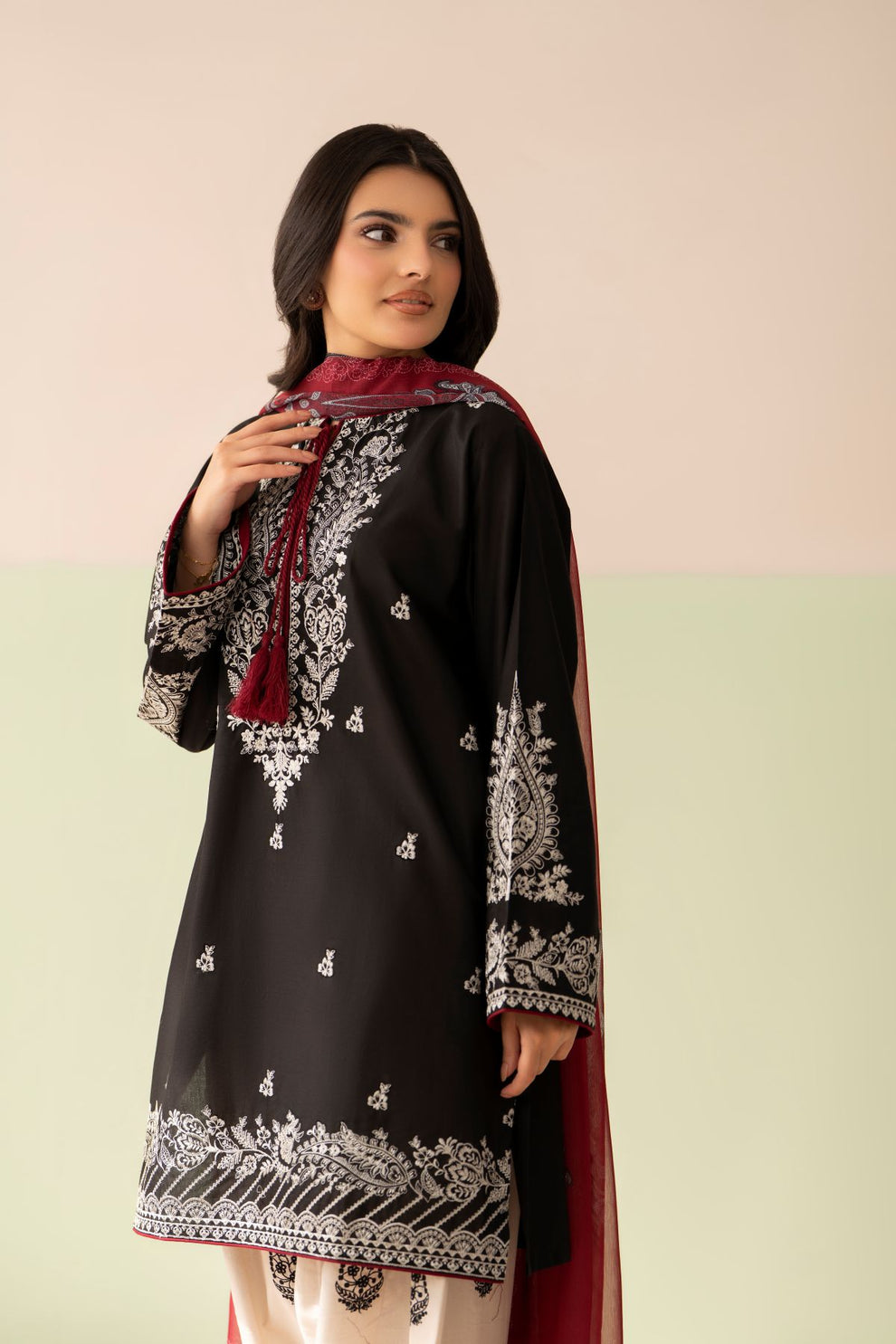 Moon EMBROIDERED 3PC