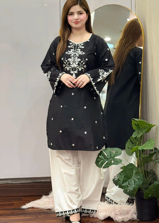 LAAJ EMBROIDERED 2pc