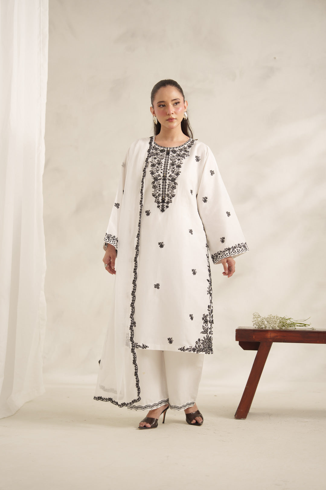 MAYAL EMBROIDERED 3PC