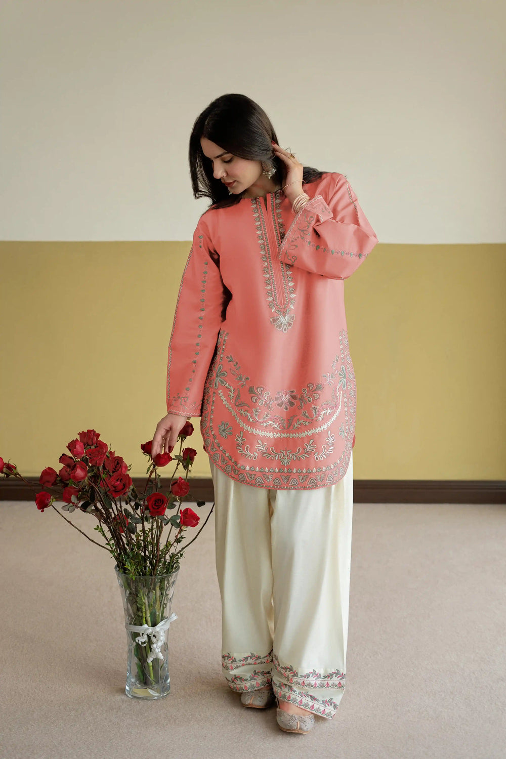 VANEEZA EMBROIDERED 2PC