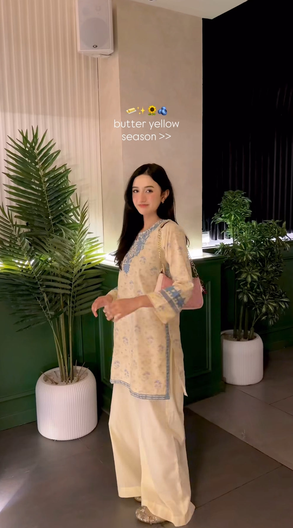 Mehjbeen Embroidered 2PC